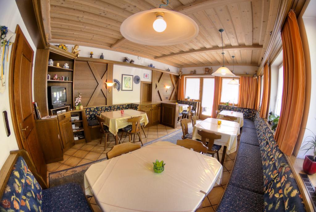 Roasnerhof Appartement Finkenberg Buitenkant foto